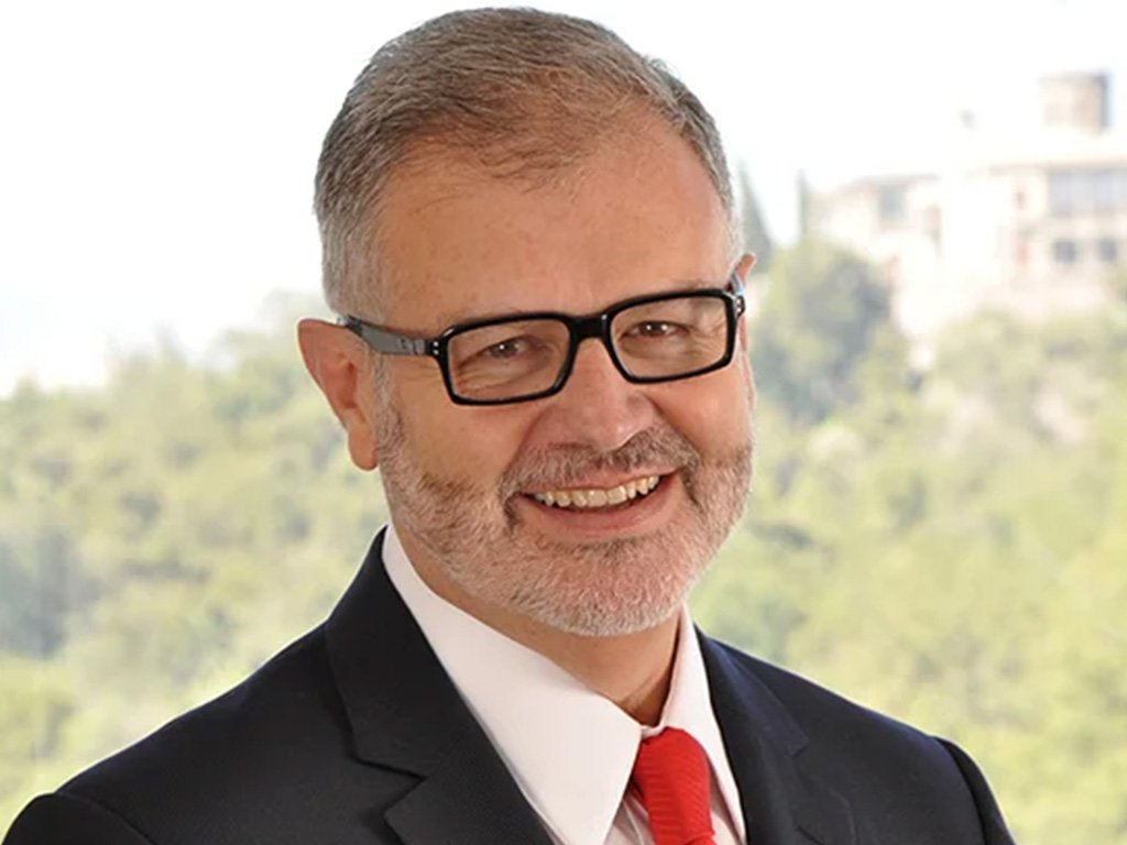 Dr. Javier Cabral Soto