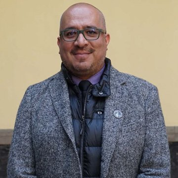 Dr. Fabián Correa Morales