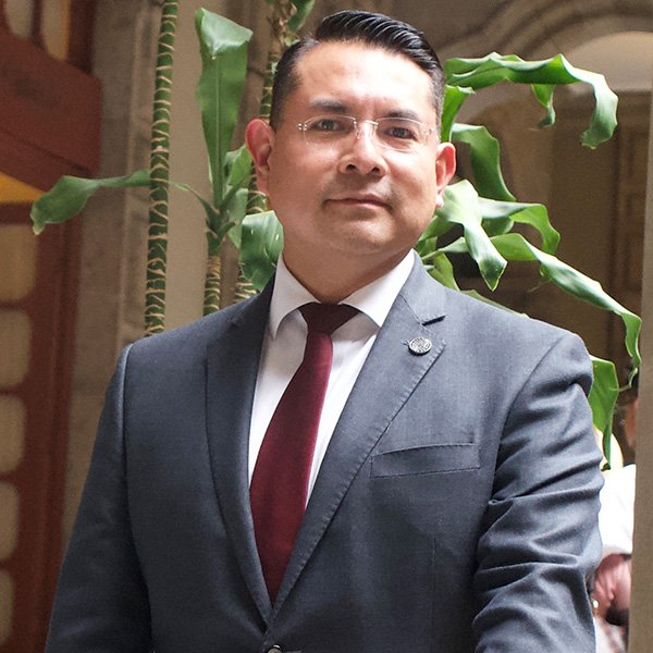 Dr. Víctor Hugo Bautista Hernández